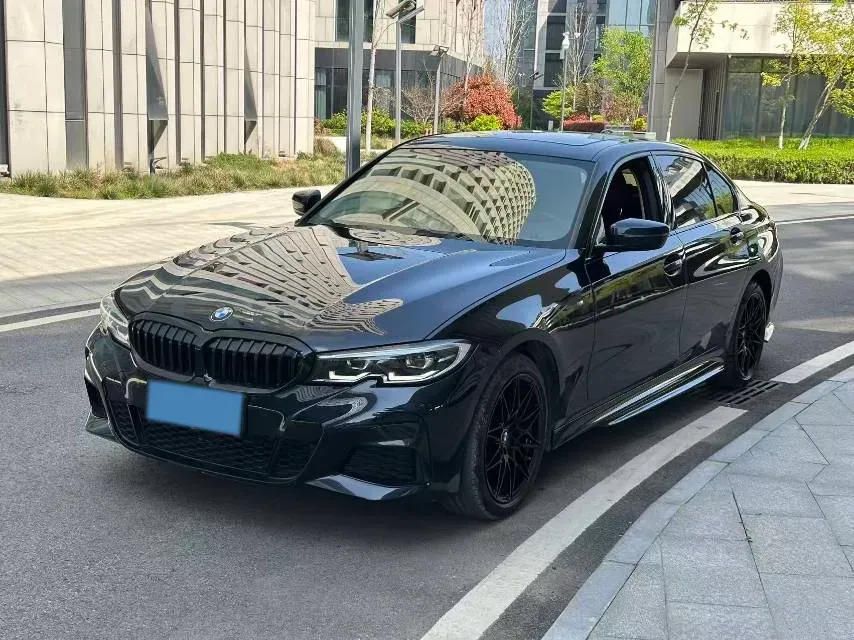 2022 BMW 3 Series 2.0T 184HP L4 8AT,autocango,china used car exporter,china ev exporter,chinese used car exporter,chinese used ev exporter