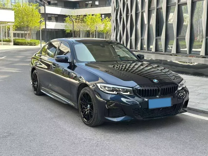 2022 BMW 3 Series 2.0T 184HP L4 8AT,autocango,china used car exporter,china ev exporter,chinese used car exporter,chinese used ev exporter
