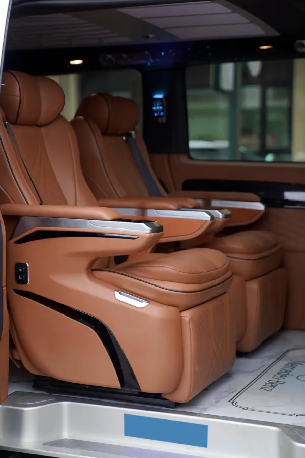 2023 Mercedes-Benz Vito 2.0T 211HP L4 9AT,autocango,china used car exporter,china ev exporter,chinese used car exporter,chinese used ev exporter