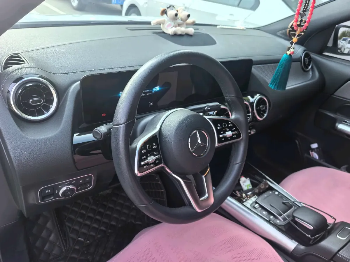 2022 Mercedes-Benz GLA Class 1.3T 136HP L4 7DCT,autocango,china used car exporter,china ev exporter,chinese used car exporter,chinese used ev exporter
