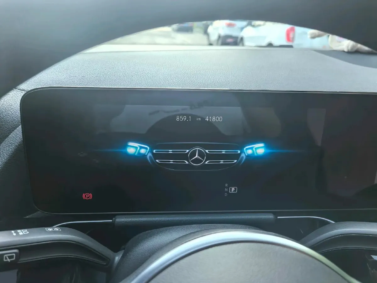 2022 Mercedes-Benz GLA Class 1.3T 136HP L4 7DCT,autocango,china used car exporter,china ev exporter,chinese used car exporter,chinese used ev exporter