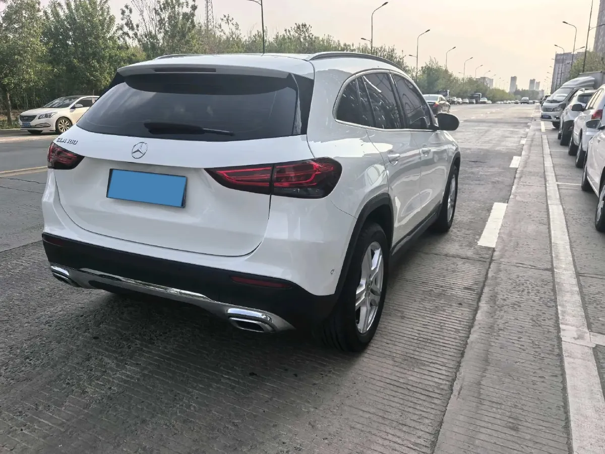 2022 Mercedes-Benz GLA Class 1.3T 136HP L4 7DCT,autocango,china used car exporter,china ev exporter,chinese used car exporter,chinese used ev exporter