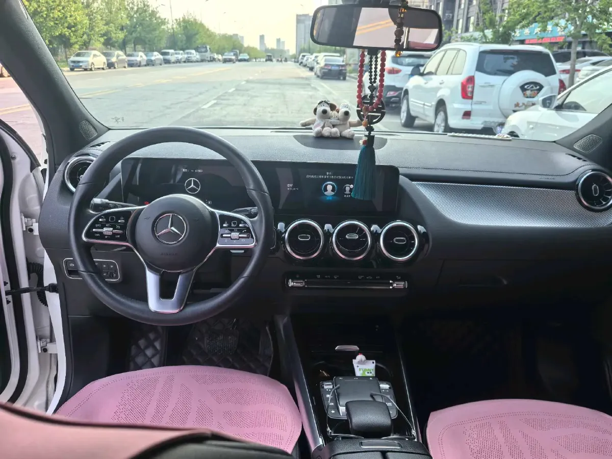 2022 Mercedes-Benz GLA Class 1.3T 136HP L4 7DCT,autocango,china used car exporter,china ev exporter,chinese used car exporter,chinese used ev exporter