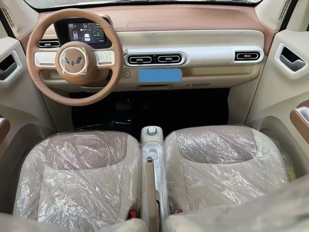 2024 WuLing HongGuang MINI EV BEV 17.3KWH,autocango,china used car exporter,china ev exporter,chinese used car exporter,chinese used ev exporter