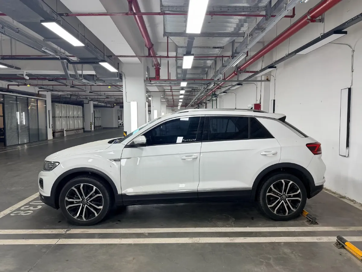 2021 Volkswagen T-Roc 1.4T 150HP L4 7DCT,autocango,china used car exporter,china ev exporter,chinese used car exporter,chinese used ev exporter