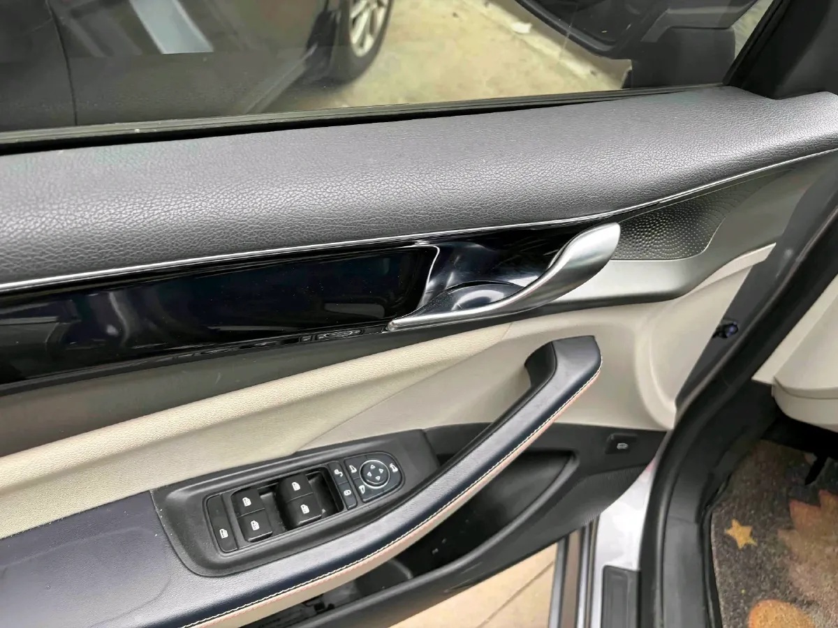 2021 MAXUS G50 1.5T 169HP L4 7DCT,autocango,china used car exporter,china ev exporter,chinese used car exporter,chinese used ev exporter