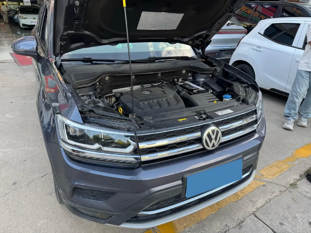 2019 Jeep Compass 1.3T 173HP L4 9AT,autocango,china used car exporter,china ev exporter,chinese used car exporter,chinese used ev exporter