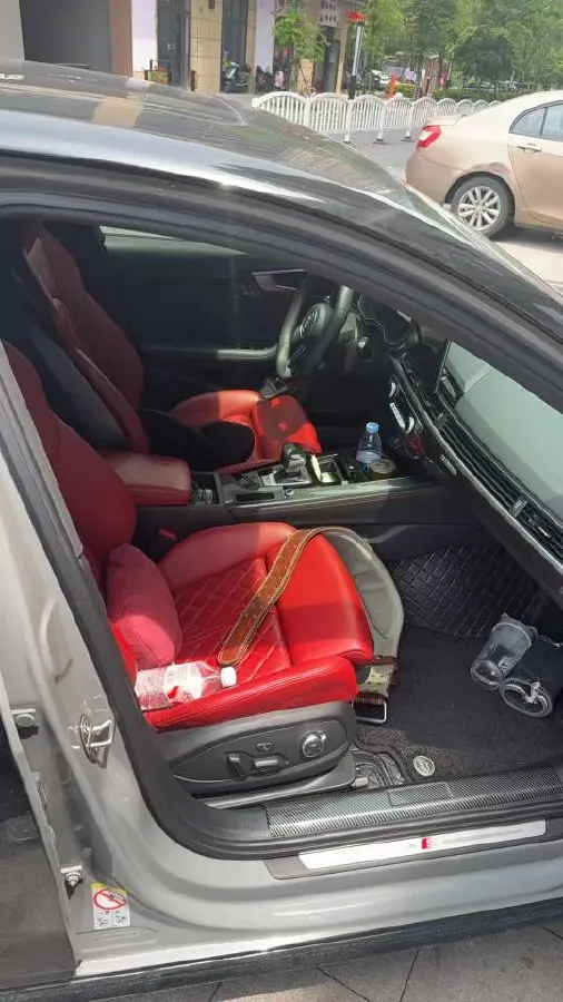 2022 Audi S4 3.0T 354HP V6 8AT,autocango,china used car exporter,china ev exporter,chinese used car exporter,chinese used ev exporter