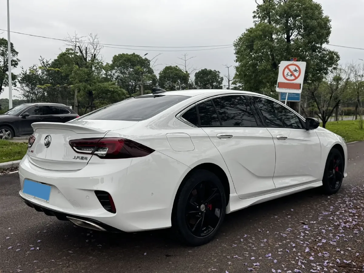 2022 Buick Regal 2.0T 237HP L4 9AT,autocango,china used car exporter,china ev exporter,chinese used car exporter,chinese used ev exporter