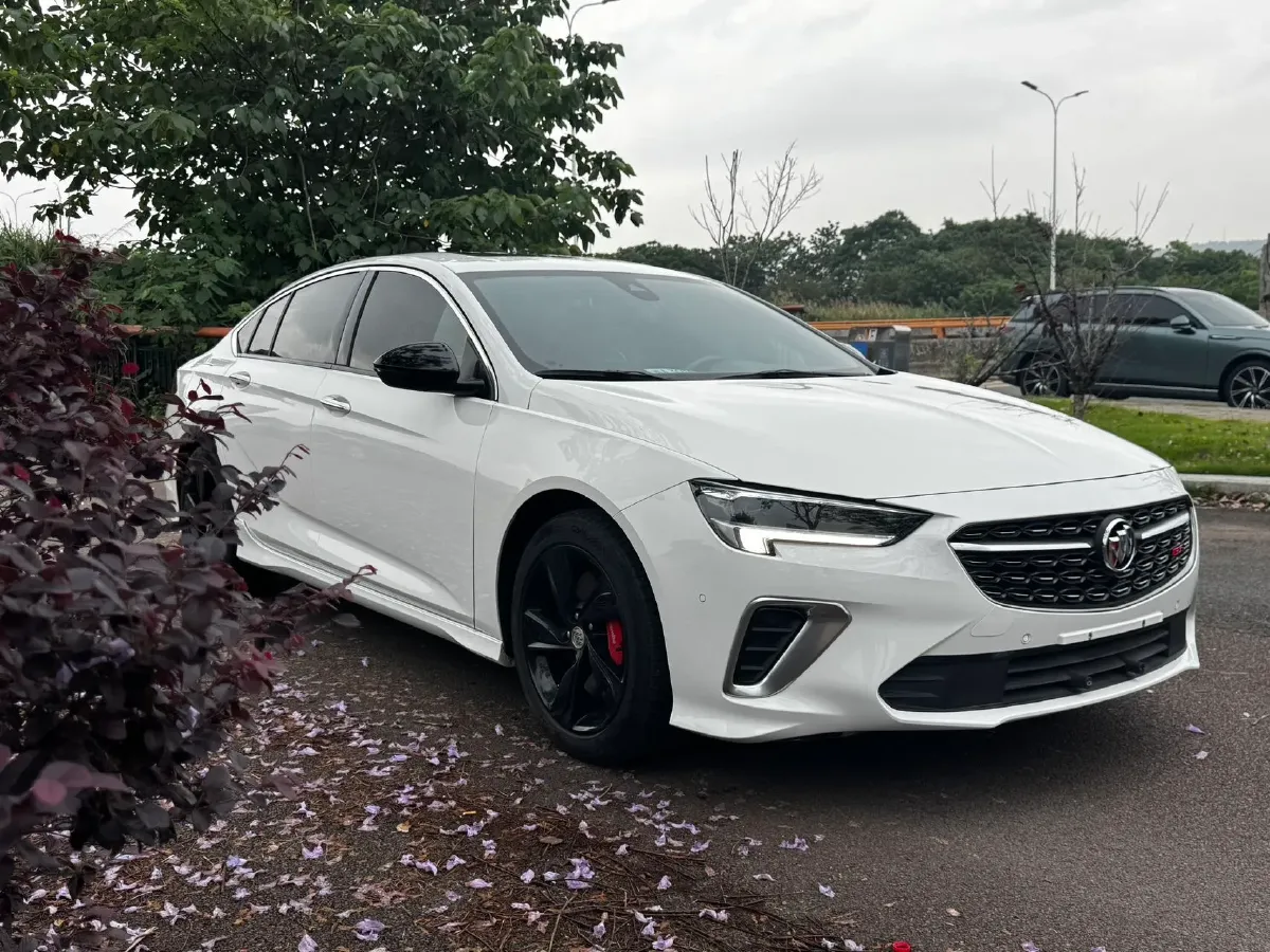 2022 Buick Regal 2.0T 237HP L4 9AT,autocango,china used car exporter,china ev exporter,chinese used car exporter,chinese used ev exporter