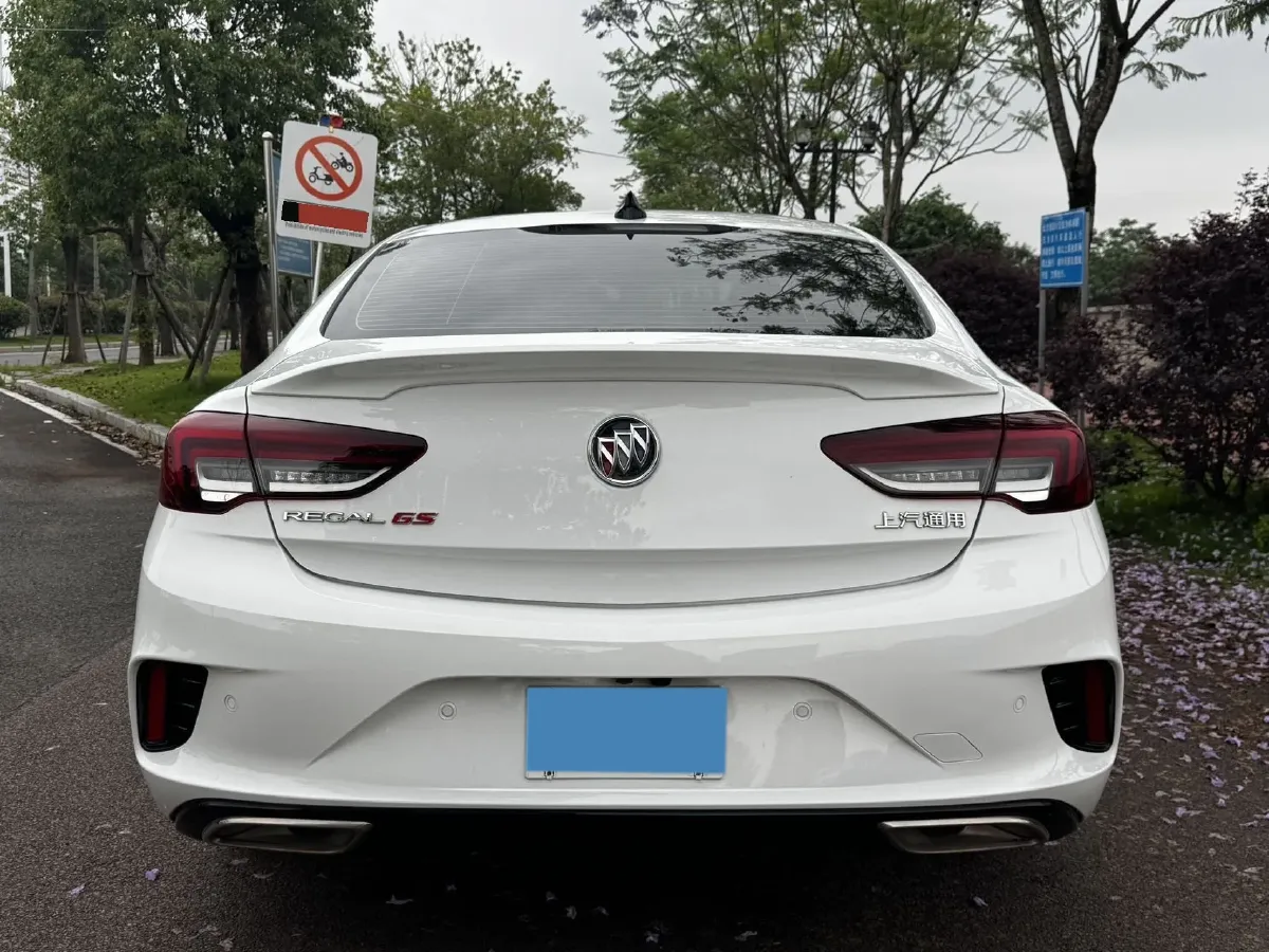 2022 Buick Regal 2.0T 237HP L4 9AT,autocango,china used car exporter,china ev exporter,chinese used car exporter,chinese used ev exporter