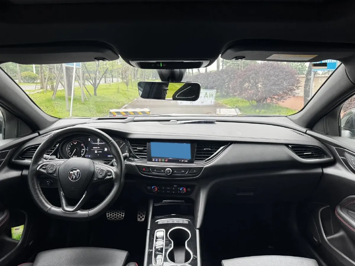 2022 Buick Regal 2.0T 237HP L4 9AT,autocango,china used car exporter,china ev exporter,chinese used car exporter,chinese used ev exporter