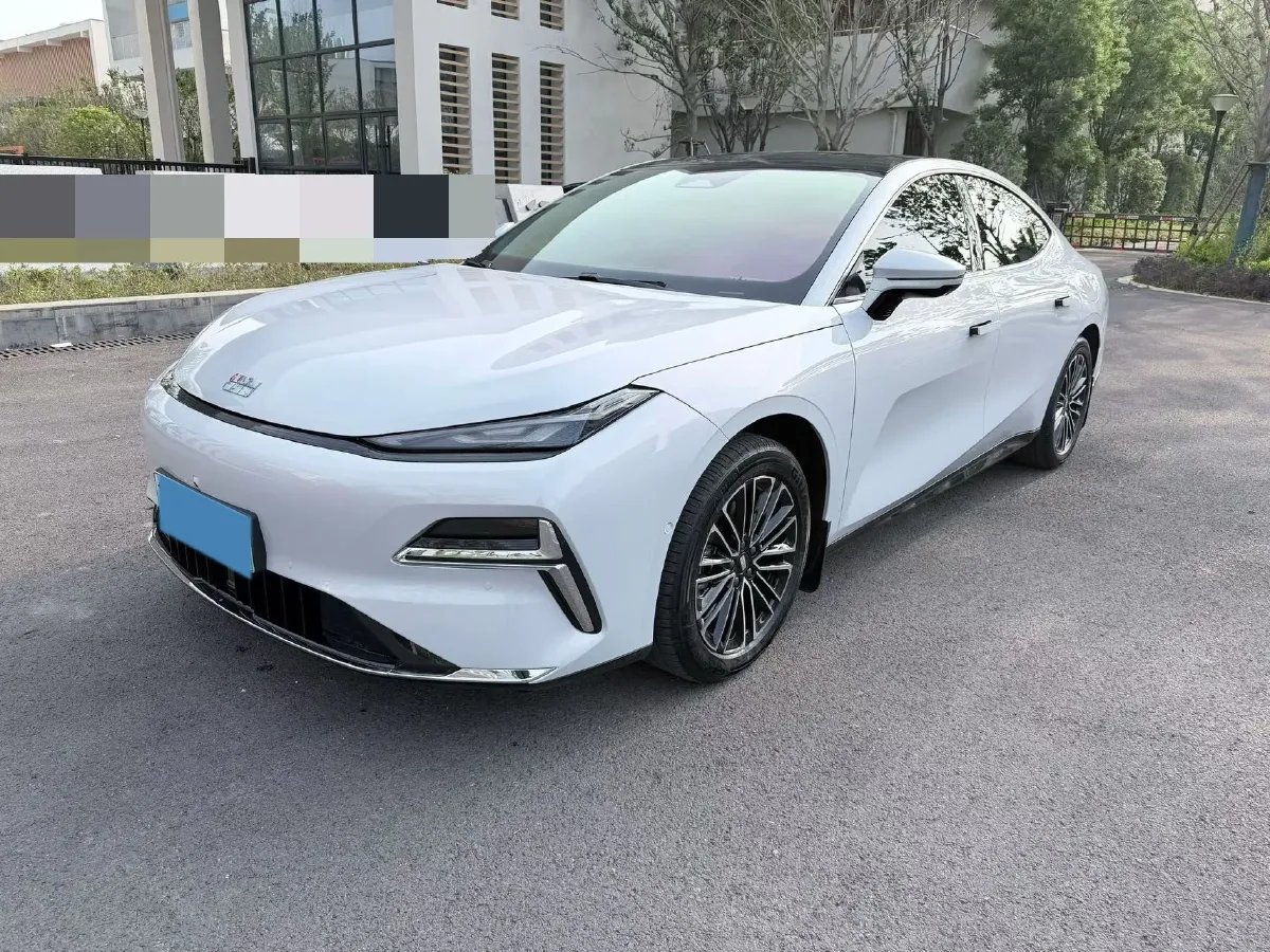 2025 Geely Galaxy Starshine 8 1.5L 112HP L4 1DHT PHEV,autocango,china used car exporter,china ev exporter,chinese used car exporter,chinese used ev exporter