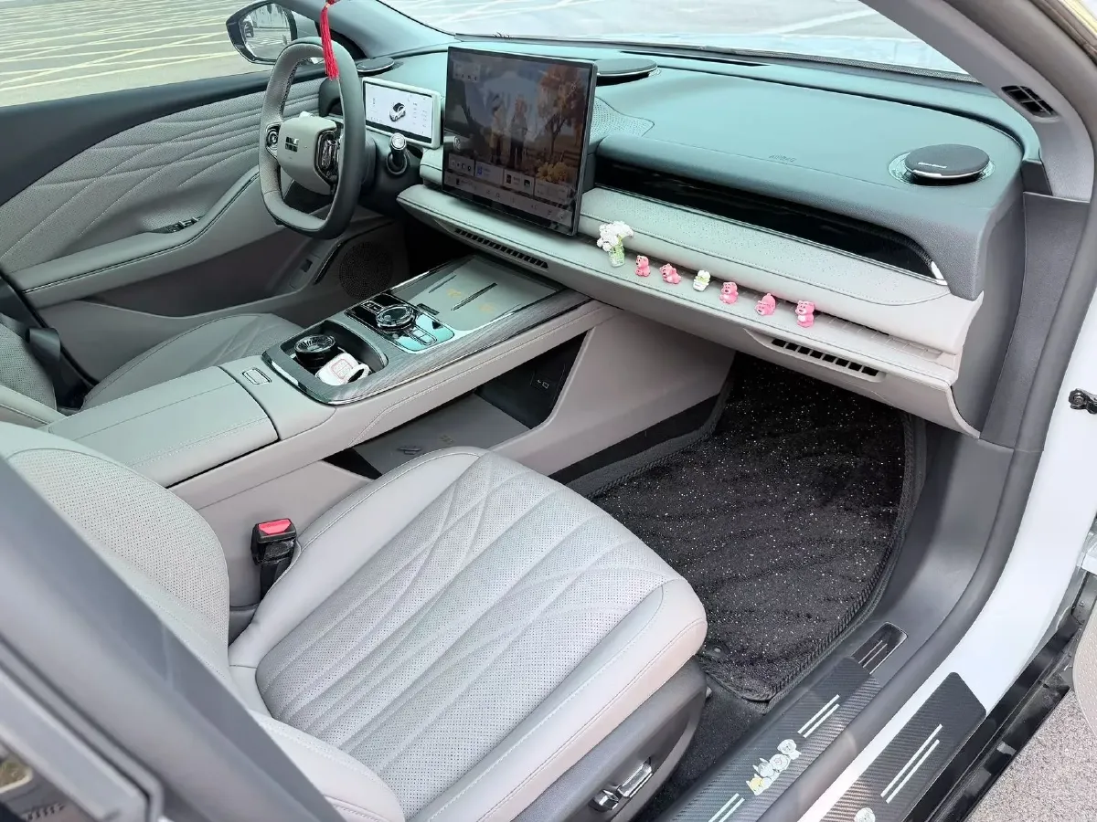 2025 Geely Galaxy Starshine 8 1.5L 112HP L4 1DHT PHEV,autocango,china used car exporter,china ev exporter,chinese used car exporter,chinese used ev exporter