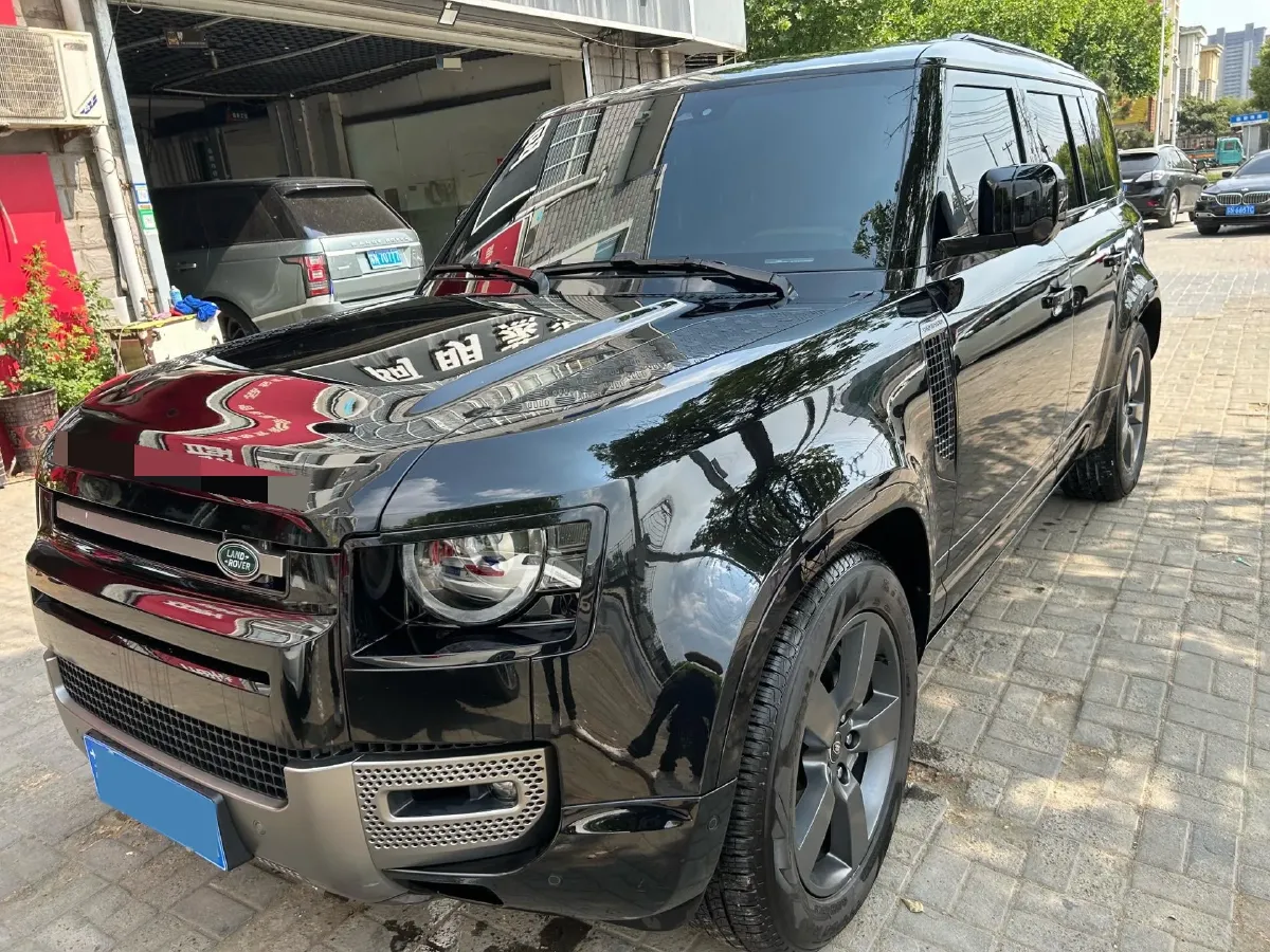 2025 Land Rover Defender 3.0T 400HP L6 8AT,autocango,china used car exporter,china ev exporter,chinese used car exporter,chinese used ev exporter