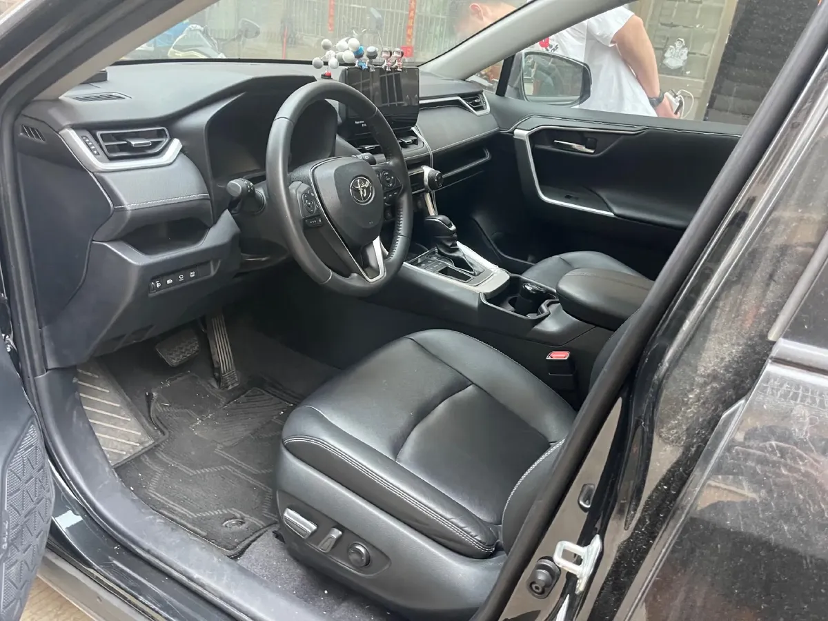2023 Toyota RAV4 2.0L 171HP L4 CVT,autocango,china used car exporter,china ev exporter,chinese used car exporter,chinese used ev exporter