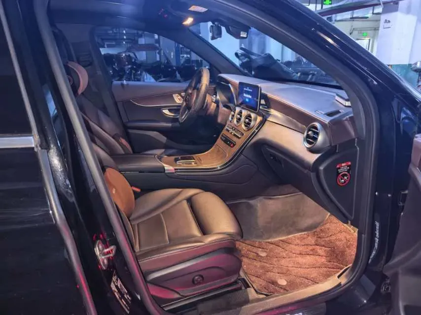 2022 Mercedes-Benz GLC Class 2.0T 258HP L4 9AT,autocango,china used car exporter,china ev exporter,chinese used car exporter,chinese used ev exporter