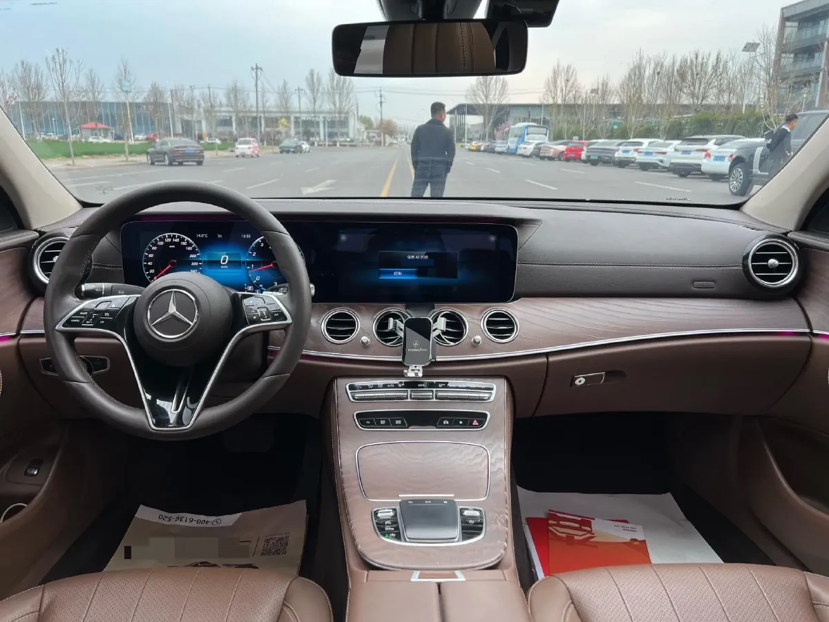 2021 Mercedes-Benz E Class 2.0T 258HP L4 9AT,autocango,china used car exporter,china ev exporter,chinese used car exporter,chinese used ev exporter