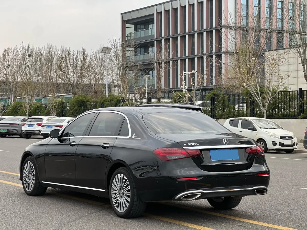 2021 Mercedes-Benz E Class 2.0T 258HP L4 9AT,autocango,china used car exporter,china ev exporter,chinese used car exporter,chinese used ev exporter