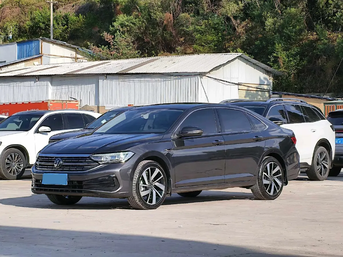 2024 Volkswagen Sagitar 1.5T 160HP L4 7DCT,autocango,china used car exporter,china ev exporter,chinese used car exporter,chinese used ev exporter