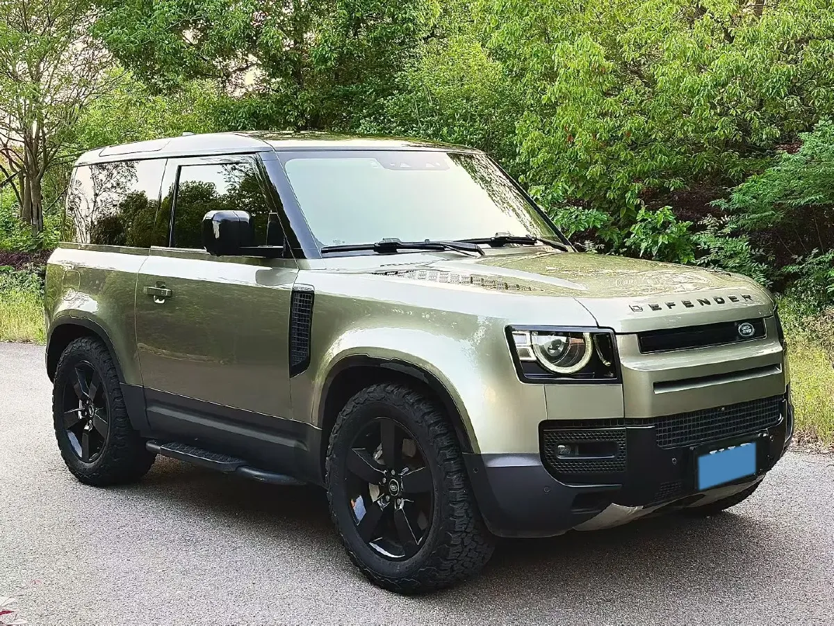 2024 Land Rover Defender 3.0T 400HP L6 8AT,autocango,china used car exporter,china ev exporter,chinese used car exporter,chinese used ev exporter