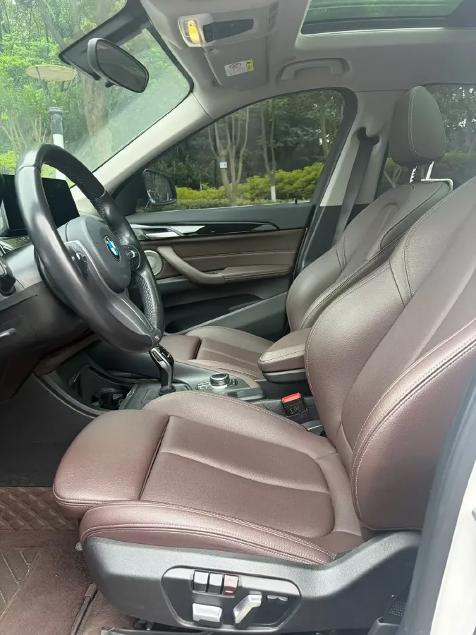 2022 BMW X1 2.0T 192HP L4 7DCT,autocango,china used car exporter,china ev exporter,chinese used car exporter,chinese used ev exporter