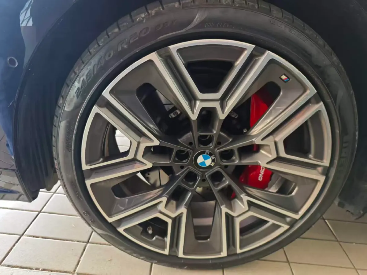 2024 BMW 5 Series 2.0T 258HP L4 8AT,autocango,china used car exporter,china ev exporter,chinese used car exporter,chinese used ev exporter