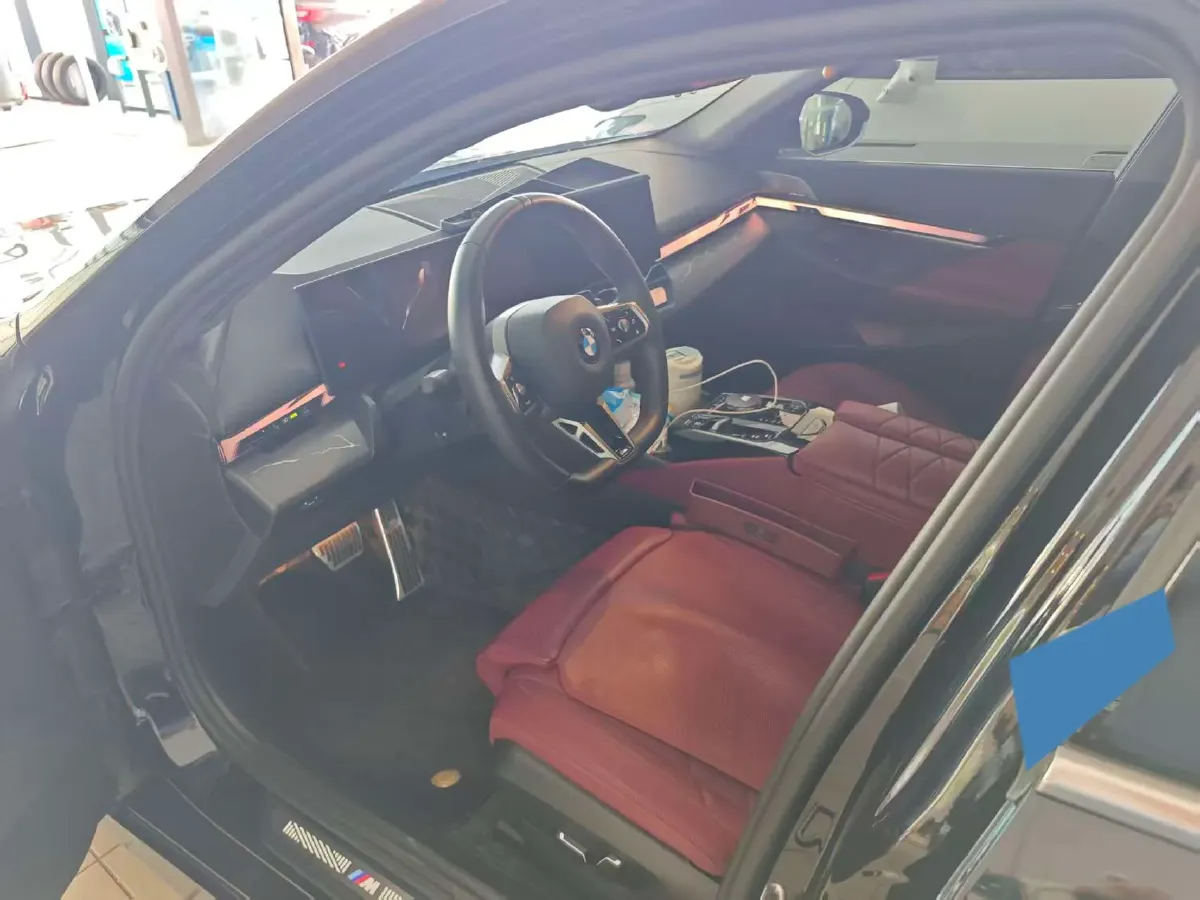 2024 BMW 5 Series 2.0T 258HP L4 8AT,autocango,china used car exporter,china ev exporter,chinese used car exporter,chinese used ev exporter