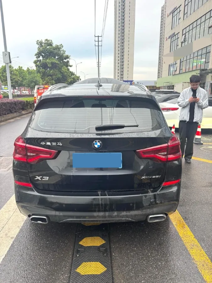 2021 BMW X3 2.0T 224HP L4 8AT,autocango,china used car exporter,china ev exporter,chinese used car exporter,chinese used ev exporter