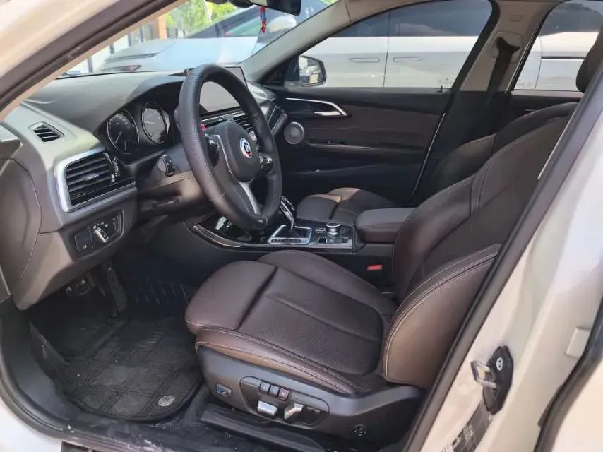 2022 BMW 1 Series 1.5T 140HP L3 7DCT,autocango,china used car exporter,china ev exporter,chinese used car exporter,chinese used ev exporter