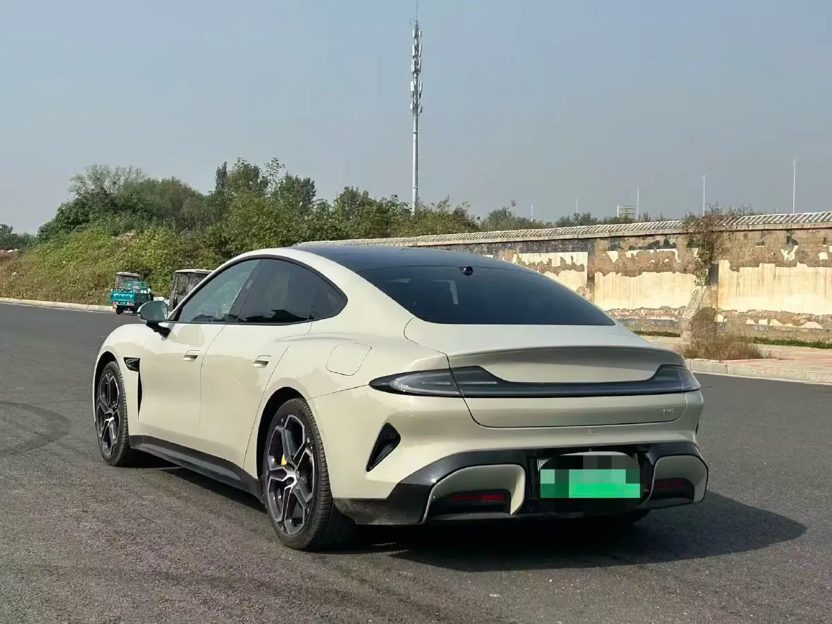 2024 MI SU7 BEV 73.6KWH,autocango,china used car exporter,china ev exporter,chinese used car exporter,chinese used ev exporter