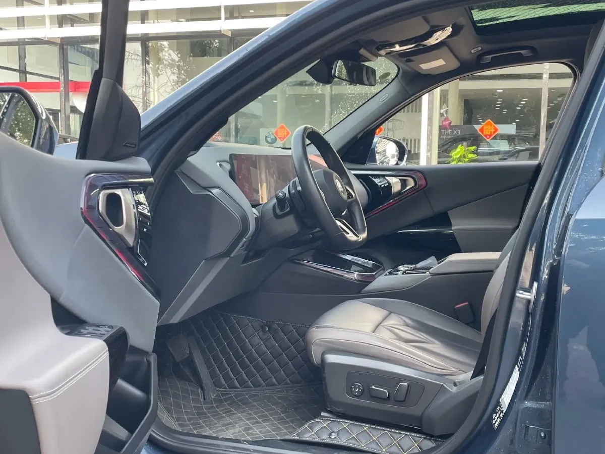 2025 BMW X3 2.0T 258HP L4 8AT,autocango,china used car exporter,china ev exporter,chinese used car exporter,chinese used ev exporter