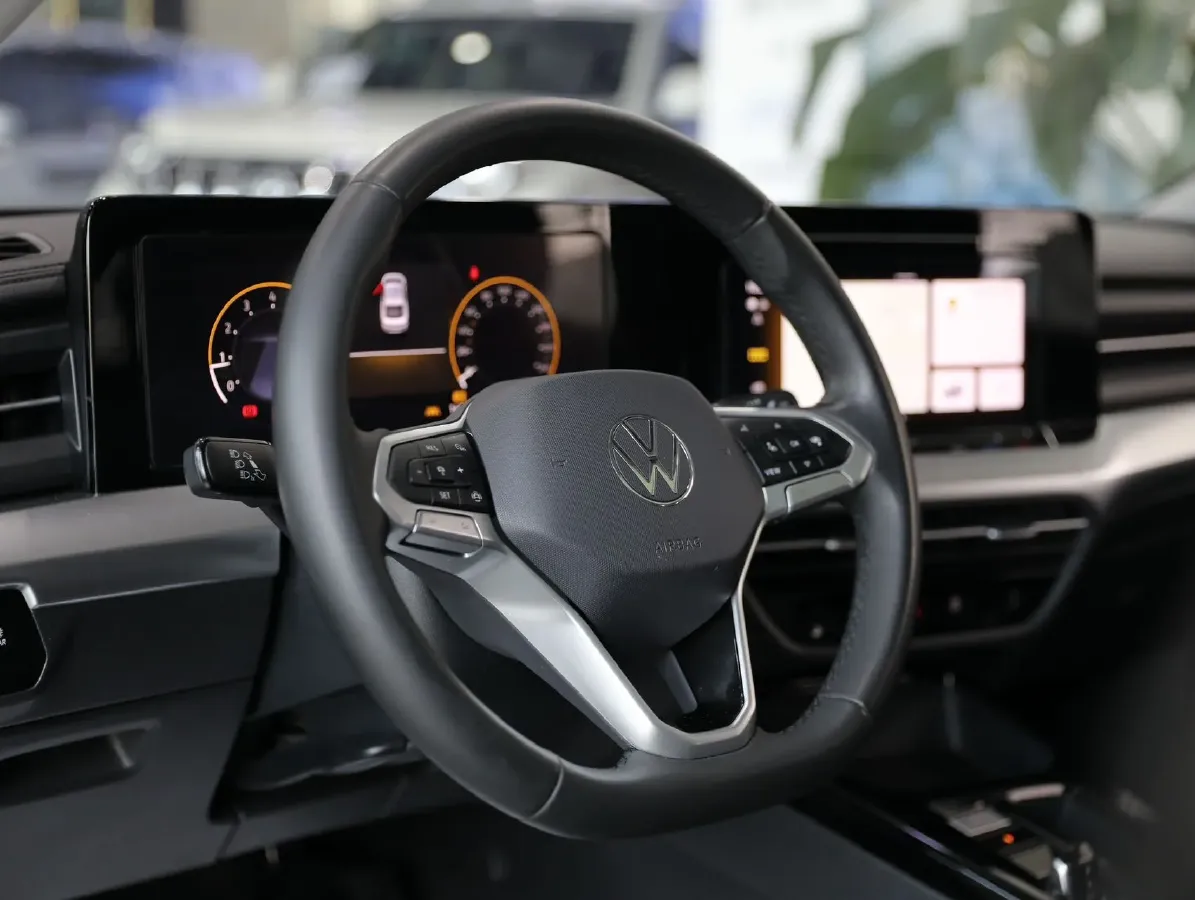 2023 Volkswagen Lamando 1.4T 150HP L4 7DCT,autocango,china used car exporter,china ev exporter,chinese used car exporter,chinese used ev exporter