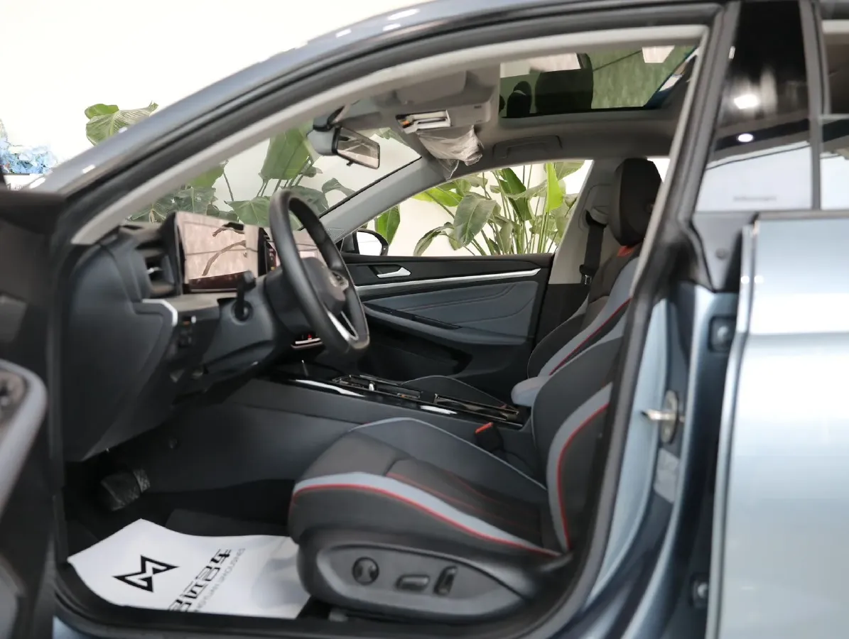 2023 Volkswagen Lamando 1.4T 150HP L4 7DCT,autocango,china used car exporter,china ev exporter,chinese used car exporter,chinese used ev exporter
