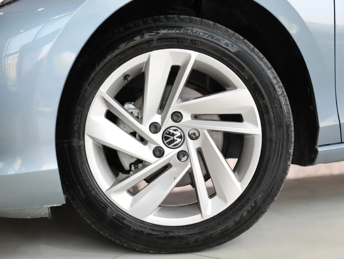 2023 Volkswagen Lamando 1.4T 150HP L4 7DCT,autocango,china used car exporter,china ev exporter,chinese used car exporter,chinese used ev exporter