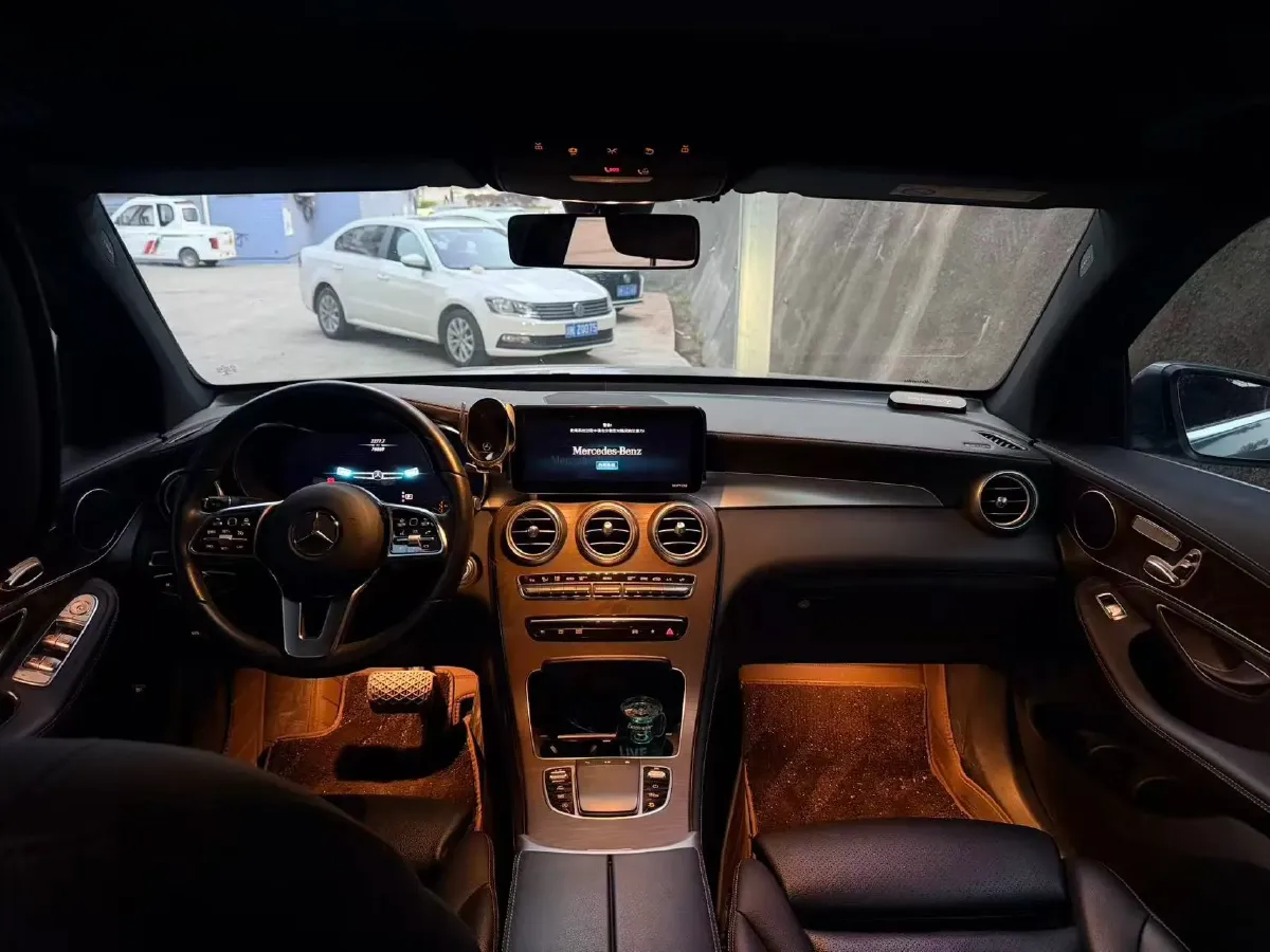 2020 Mercedes-Benz GLC Class 2.0T 197HP L4 9AT,autocango,china used car exporter,china ev exporter,chinese used car exporter,chinese used ev exporter