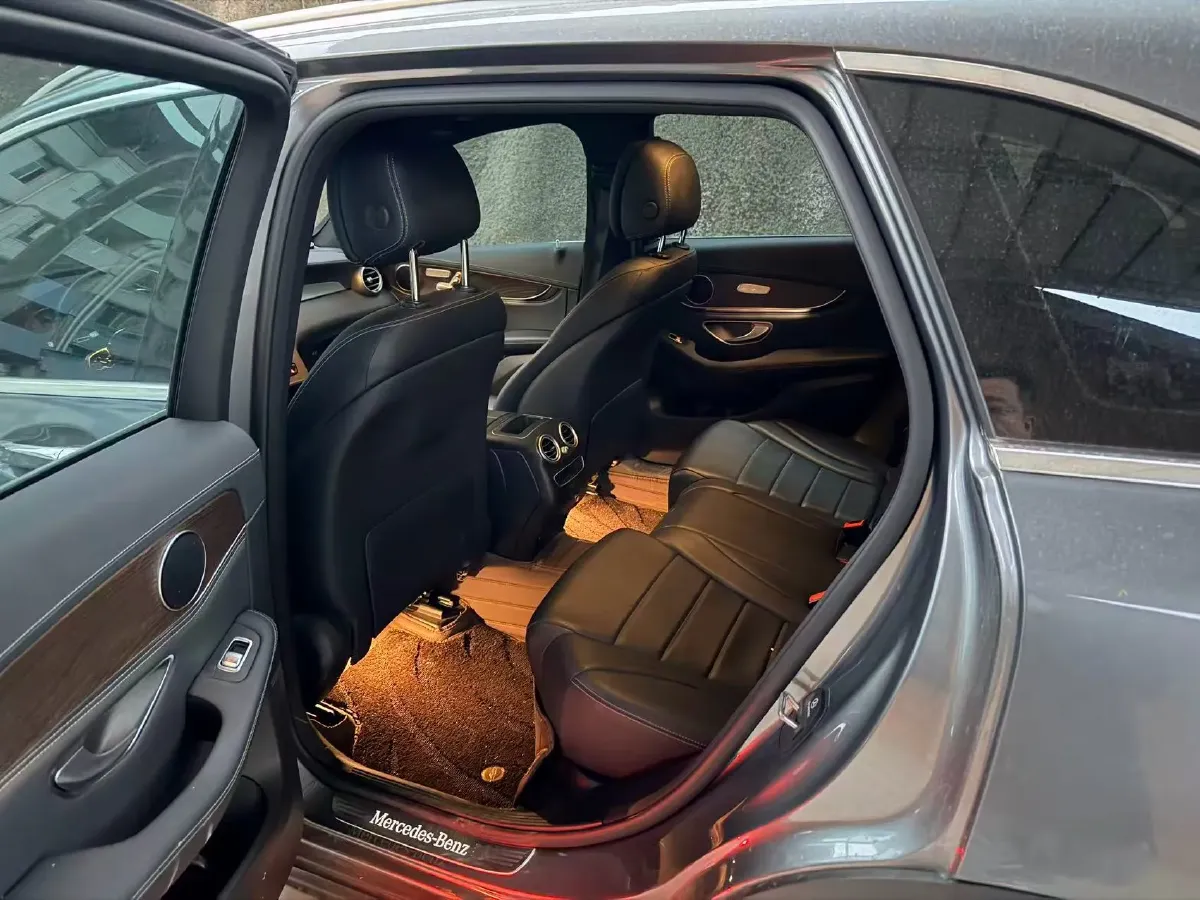 2020 Mercedes-Benz GLC Class 2.0T 197HP L4 9AT,autocango,china used car exporter,china ev exporter,chinese used car exporter,chinese used ev exporter