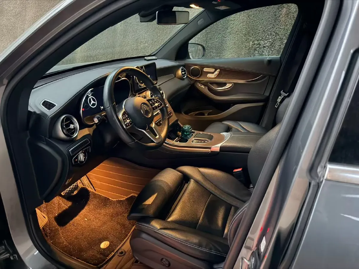 2020 Mercedes-Benz GLC Class 2.0T 197HP L4 9AT,autocango,china used car exporter,china ev exporter,chinese used car exporter,chinese used ev exporter