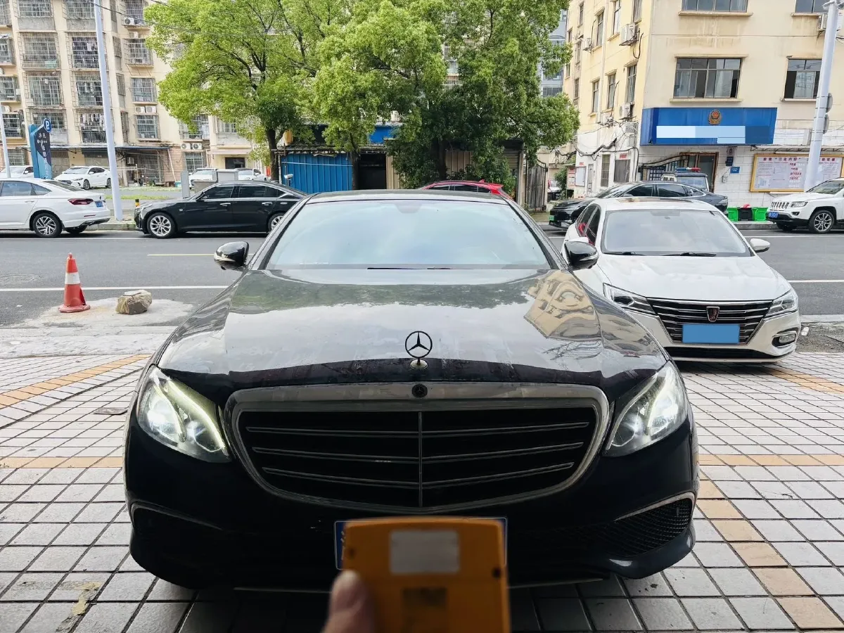 2020 Mercedes-Benz E Class 2.0T 258HP L4 9AT,autocango,china used car exporter,china ev exporter,chinese used car exporter,chinese used ev exporter