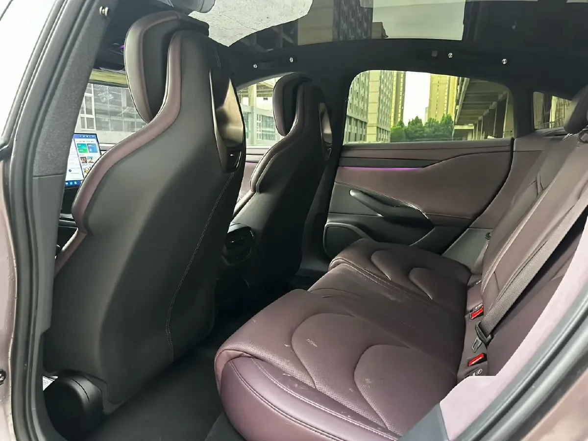 2024 MI SU7 BEV 73.6KWH,autocango,china used car exporter,china ev exporter,chinese used car exporter,chinese used ev exporter