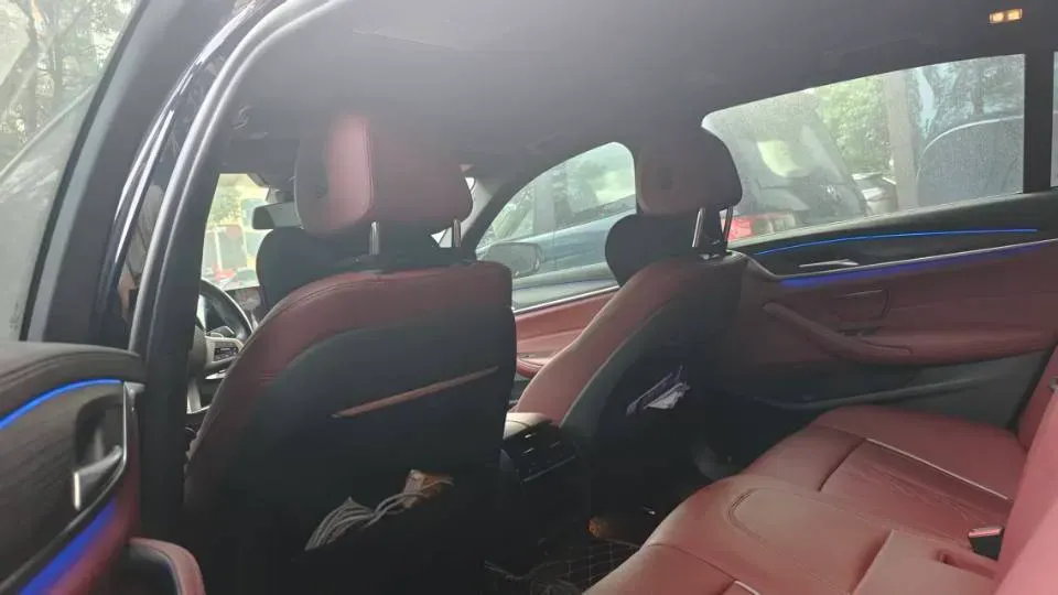 2022 BMW 5 Series 2.0T 252HP L4 8AT,autocango,china used car exporter,china ev exporter,chinese used car exporter,chinese used ev exporter