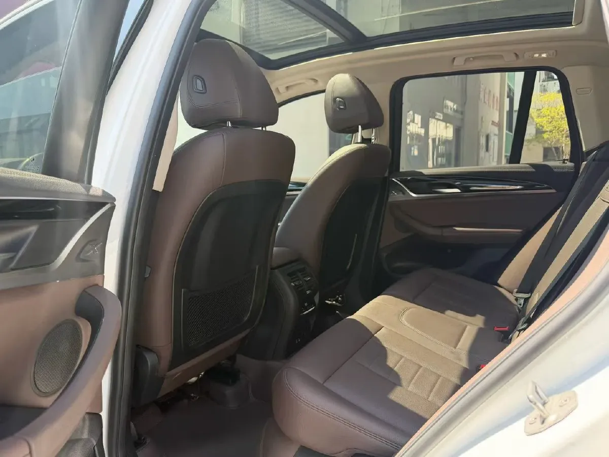 2020 BMW X3 2.0T 224HP L4 8AT,autocango,china used car exporter,china ev exporter,chinese used car exporter,chinese used ev exporter