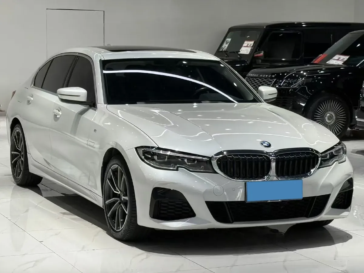 2021 BMW 3 Series 2.0T 156HP L4 8AT,autocango,china used car exporter,china ev exporter,chinese used car exporter,chinese used ev exporter