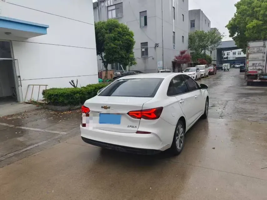 2021 Chevrolet Monza 1.5L 113HP L4 6AT,autocango,china used car exporter,china ev exporter,chinese used car exporter,chinese used ev exporter