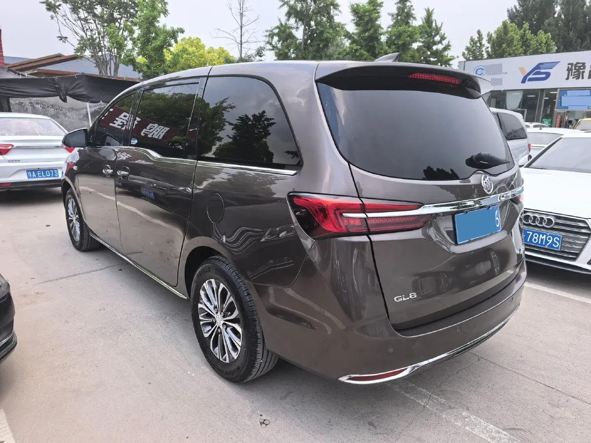 2023 Buick GL8 2.0T 237HP L4 9AT,autocango,china used car exporter,china ev exporter,chinese used car exporter,chinese used ev exporter