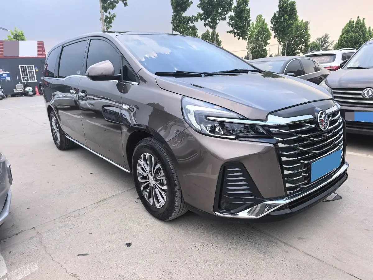 2023 Buick GL8 2.0T 237HP L4 9AT,autocango,china used car exporter,china ev exporter,chinese used car exporter,chinese used ev exporter