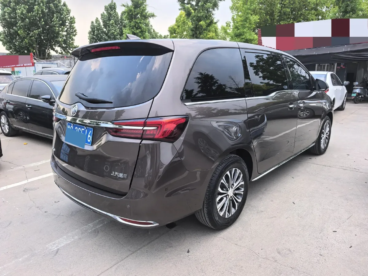 2023 Buick GL8 2.0T 237HP L4 9AT,autocango,china used car exporter,china ev exporter,chinese used car exporter,chinese used ev exporter