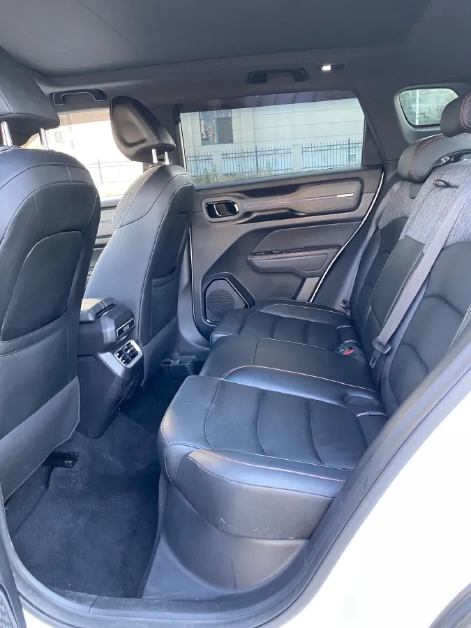 2025 Geely Cowboy 1.5T 181HP L4 7DCT,autocango,china used car exporter,china ev exporter,chinese used car exporter,chinese used ev exporter