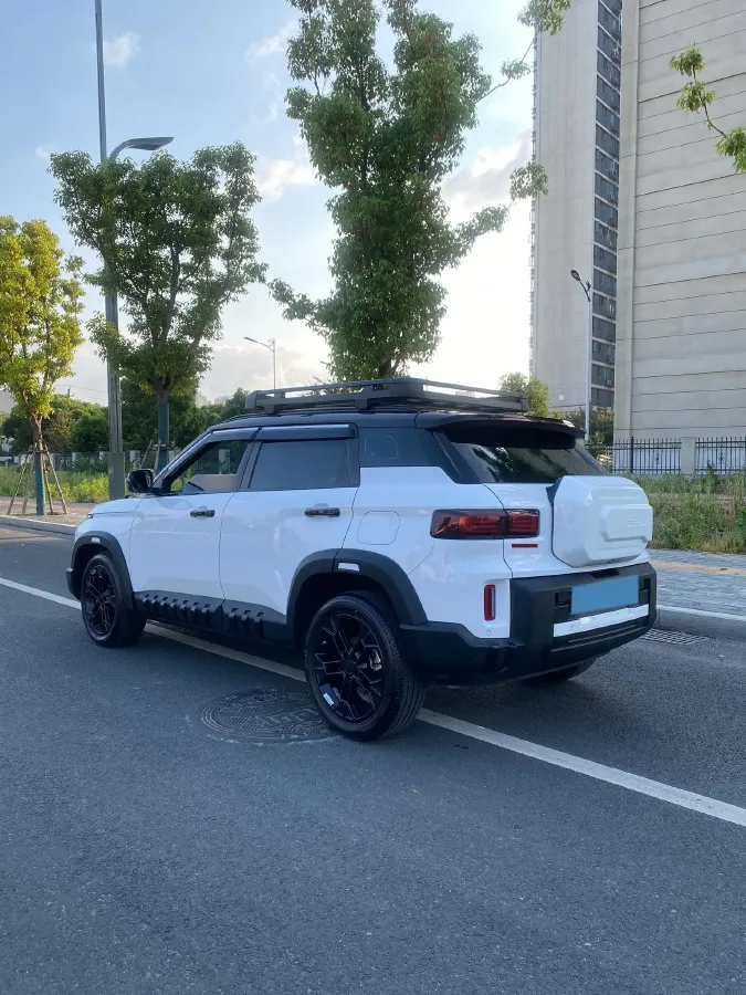 2025 Geely Cowboy 1.5T 181HP L4 7DCT,autocango,china used car exporter,china ev exporter,chinese used car exporter,chinese used ev exporter
