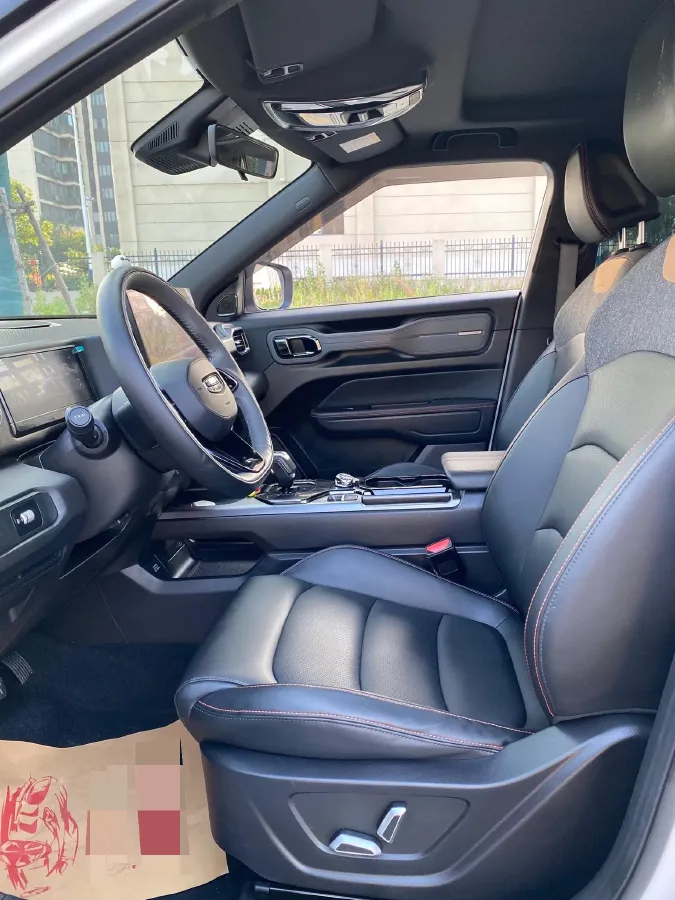 2025 Geely Cowboy 1.5T 181HP L4 7DCT,autocango,china used car exporter,china ev exporter,chinese used car exporter,chinese used ev exporter